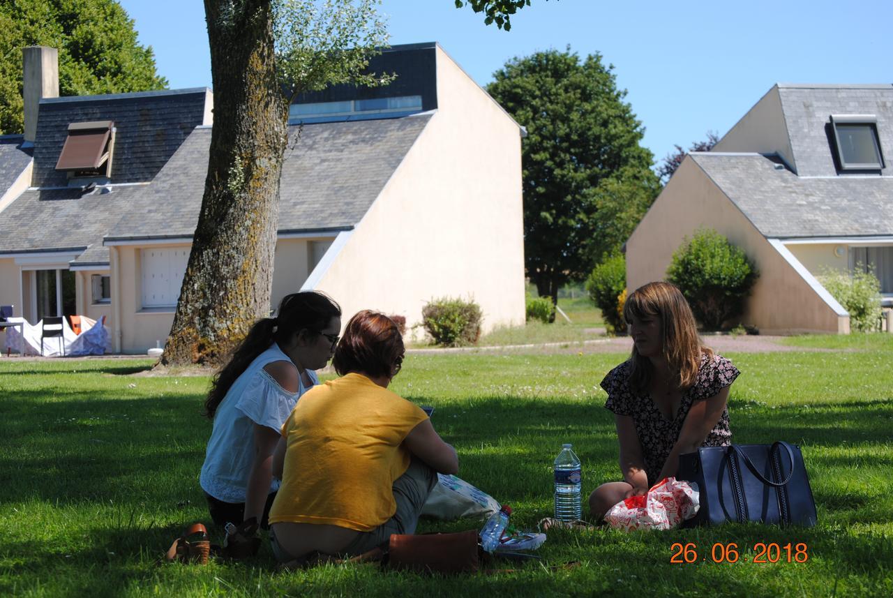 Village De Gites De L'Anse De Moidrey Exterior foto